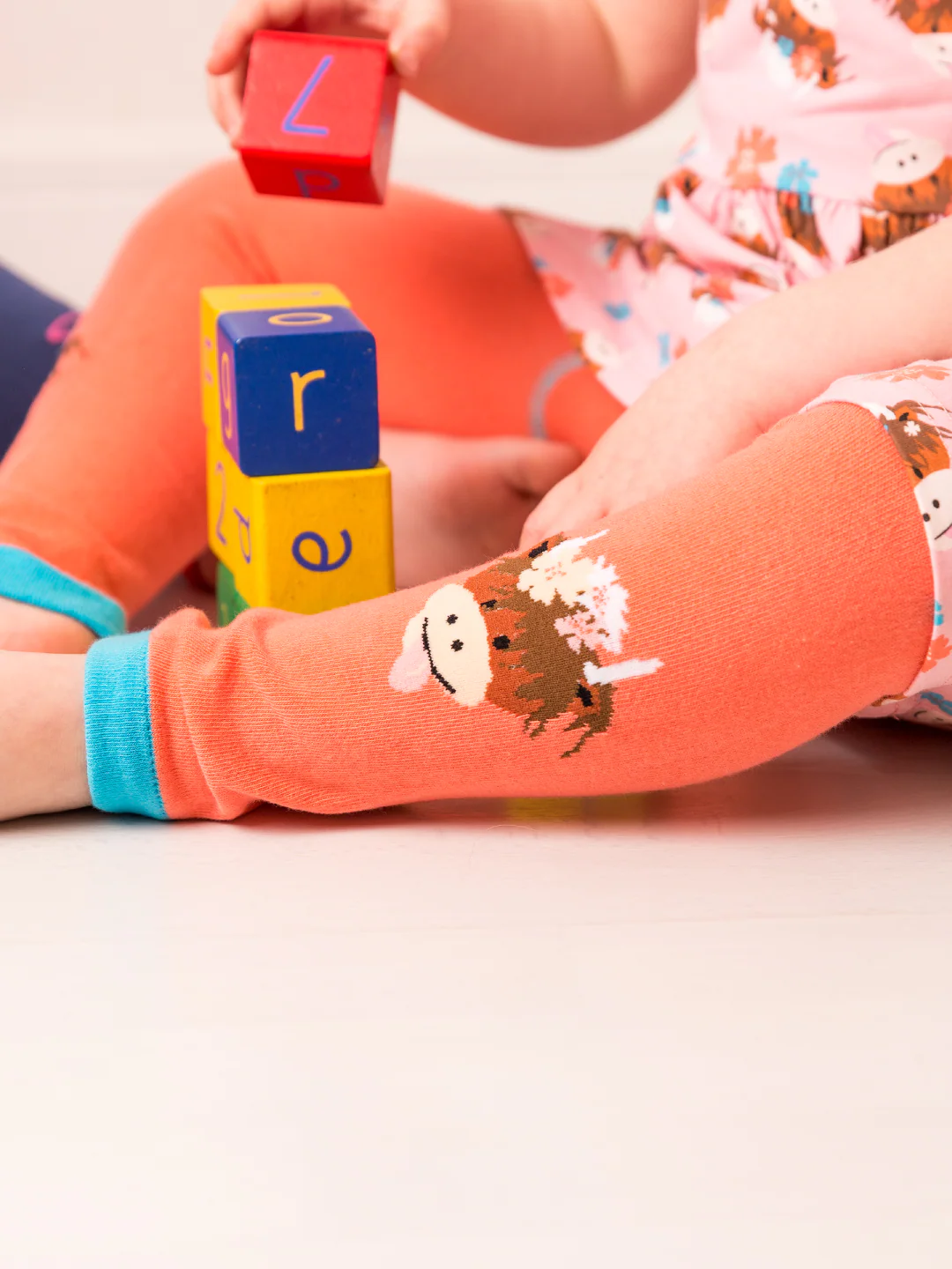Bonnie Highland Cow Junior Leggings - Image 4